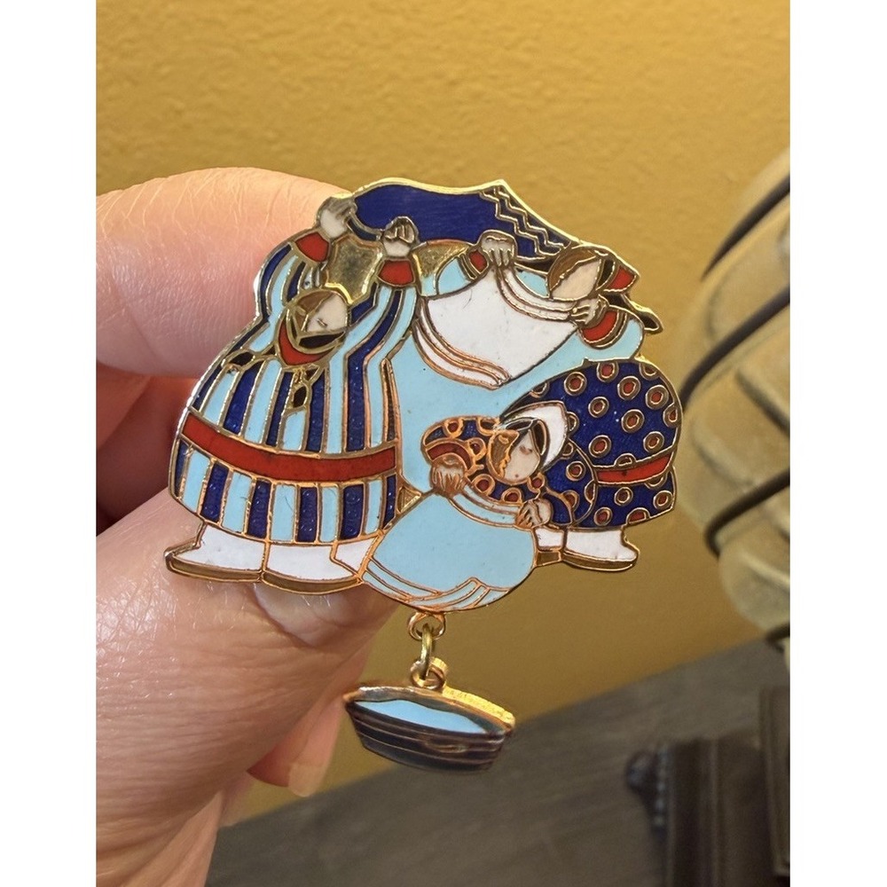 Barbara Lavallee Alaska Artist Enamel Pin Inuit Laundry Theme Dangle Brooch